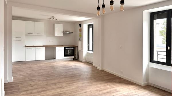 CHAVILLE Rive Droite - limite Sèvres - Maison rénovée de 4 pièces. 450 000 € **  - Référence  769-C