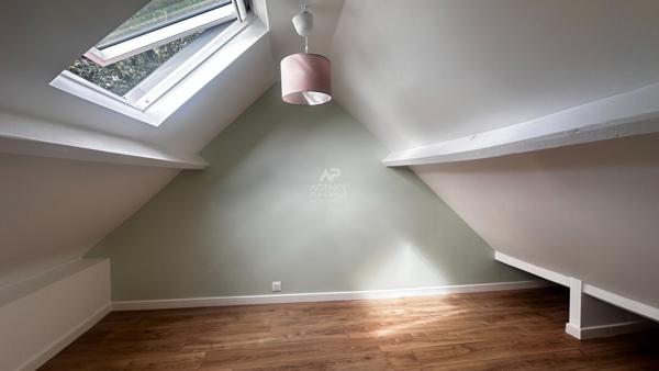 CHAVILLE Rive Droite - limite Sèvres - Maison rénovée de 4 pièces. 450 000 € **  - Référence  769-C