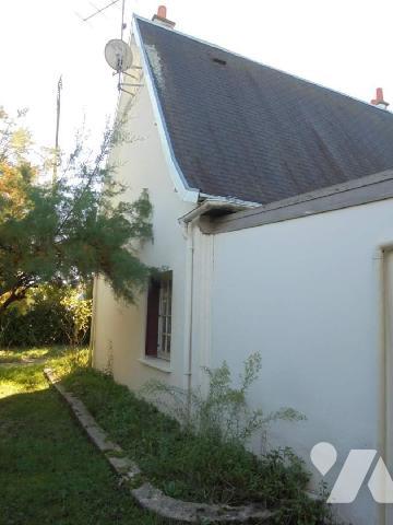 BEAUGENCY, pavillon, Loiret (45)

Pavillon comprenant : sas d'entrée, entrée avec placard, salo...