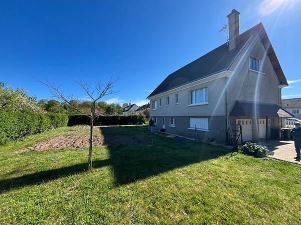 À vendre, Bien rare et d'exception au Lude !
