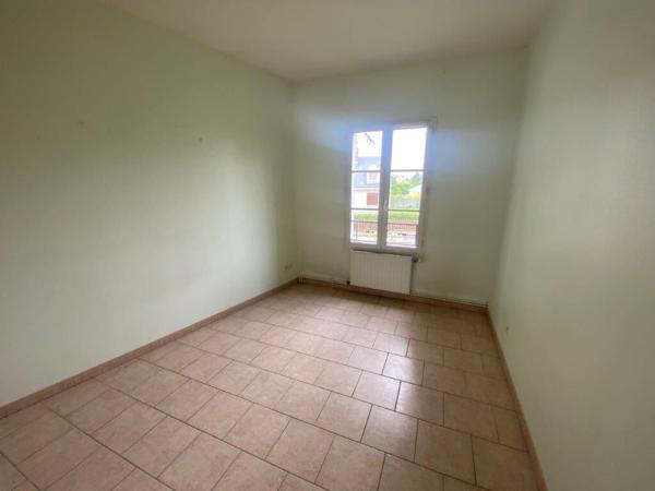 NEUVILLE AUX BOIS - MAISON 4 PIECES