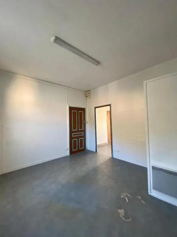 Bureau à louer à Beauchastel (07800)