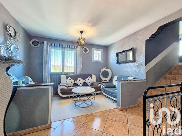 Maison 5 pièces de 160 m² à Vals-près-le-Puy (43750)