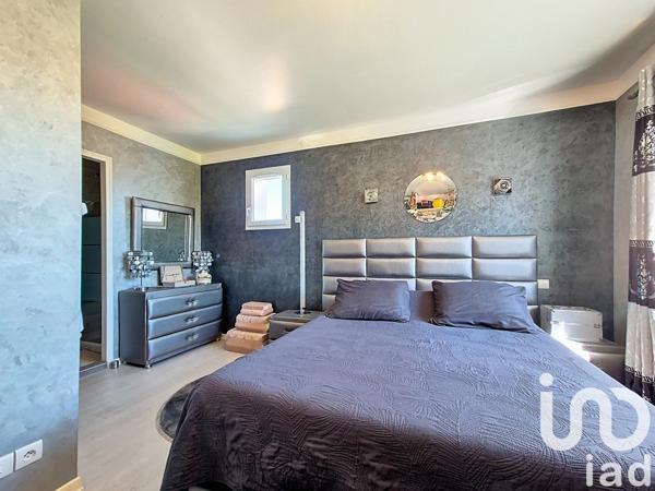 Maison 5 pièces de 160 m² à Vals-près-le-Puy (43750)