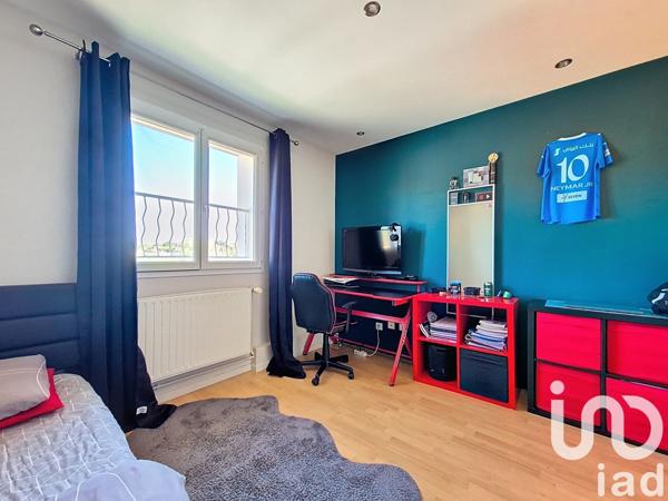 Maison 5 pièces de 160 m² à Vals-près-le-Puy (43750)