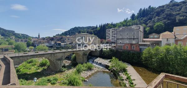 Charmant appartement - Emplacement idéal et vue dégagée