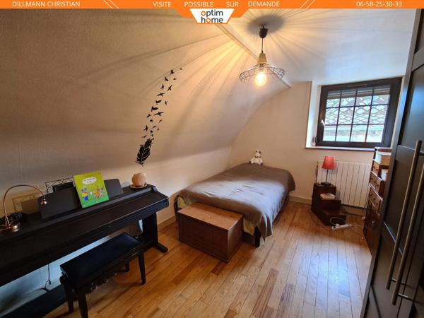 Maison jumelée d'un coté