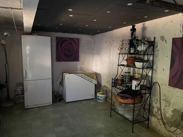 A vendre maison mitoyenne  3 pièces de  65 m2 avec grand garage sur terrain de 295 m2