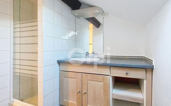 Appartement à louer    2 pièces •  Châtenois