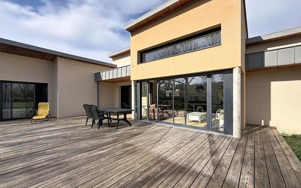 Maison à vendre    5 pièces •  Sébazac-Concourès