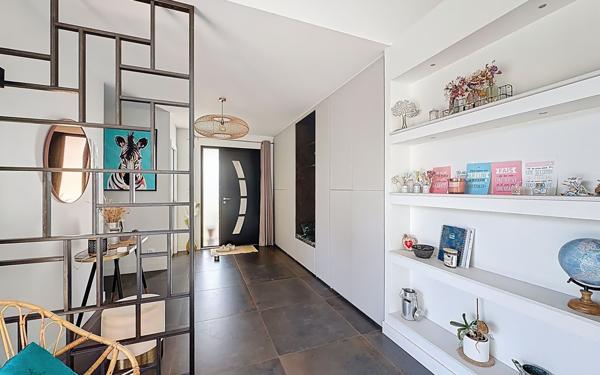 Maison à vendre    5 pièces •  Sébazac-Concourès