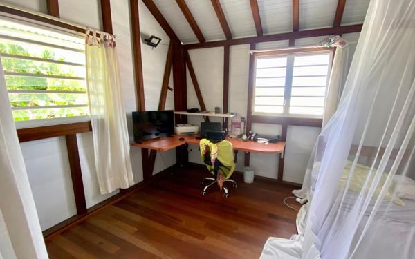 Maison à vendre    8 pièces •  Le Marin