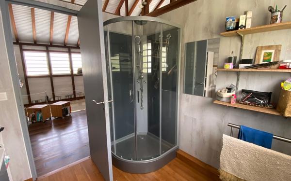 Maison à vendre    8 pièces •  Le Marin