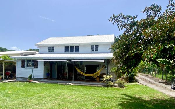 Maison à vendre    8 pièces •  Le Marin