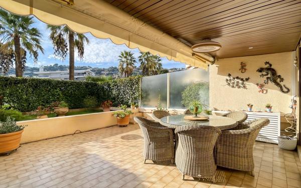 Appartement à vendre    3 pièces • 64,30 m2 Golfe Juan - Vallauris