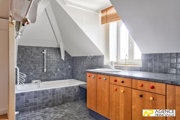 Maison Le Mesnil Le Roi 6 pièce(s) 192 m2 €795 000 ** - Référence 13126