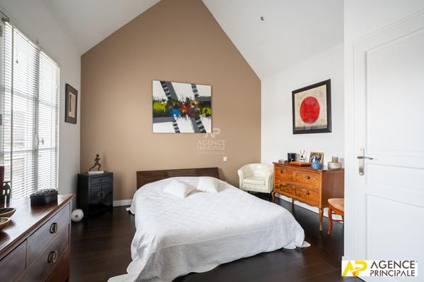 Maison quqartier historique 7 pièce(s) 129 m2 €950 000 ** - Référence 4596