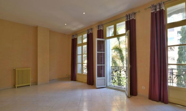 Maison de maître 200 m² - Jardin arboré - Terrasse -