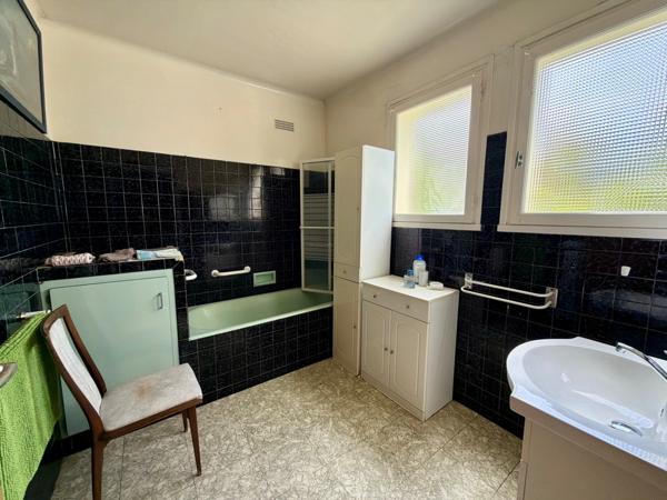 Maison à vendre 8 pièces  (56)
