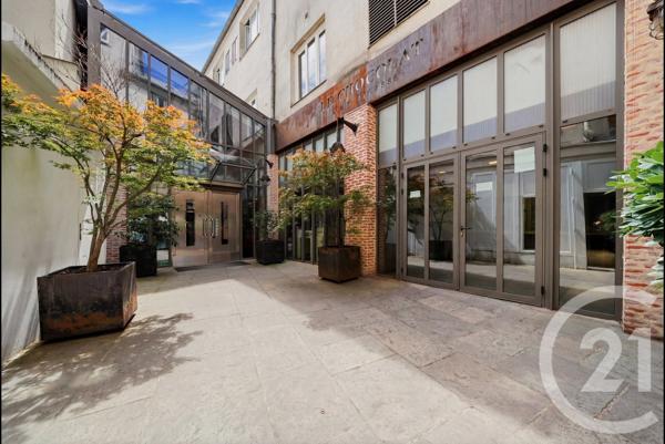 Appartement F2 à vendre  2 pièces - 44 m 2   PARIS  - 75011