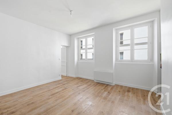 Appartement F2 à vendre  2 pièces - 44 m 2   PARIS  - 75011
