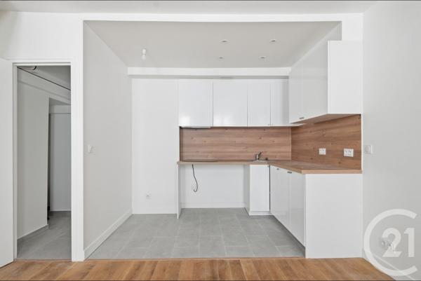 Appartement F2 à vendre  2 pièces - 44 m 2   PARIS  - 75011