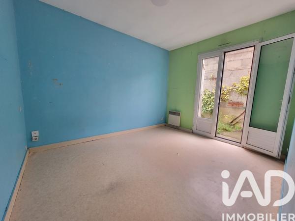 Immeuble à vendre 279 m² Le Puy-Notre-Dame