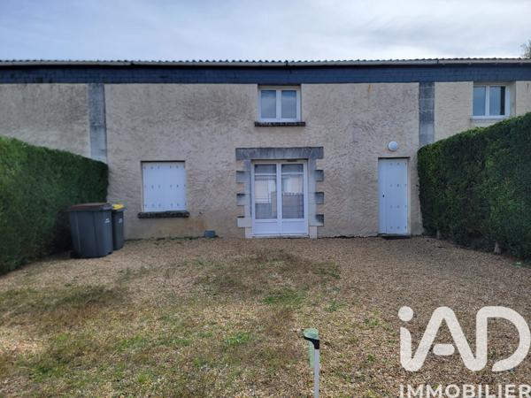 Immeuble à vendre 279 m² Le Puy-Notre-Dame