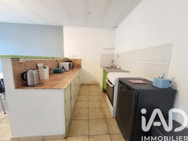 Immeuble à vendre 279 m² Le Puy-Notre-Dame