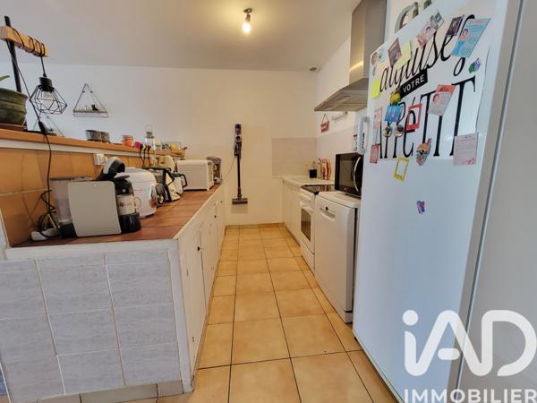 Immeuble à vendre 279 m² Le Puy-Notre-Dame