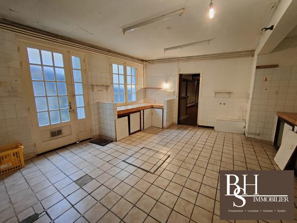 Immeuble à rénover de 281,32m² quartier Montbernage