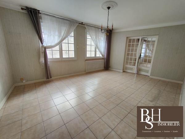 Immeuble à rénover de 281,32m² quartier Montbernage