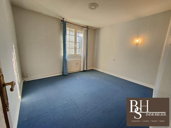 Immeuble à rénover de 281,32m² quartier Montbernage