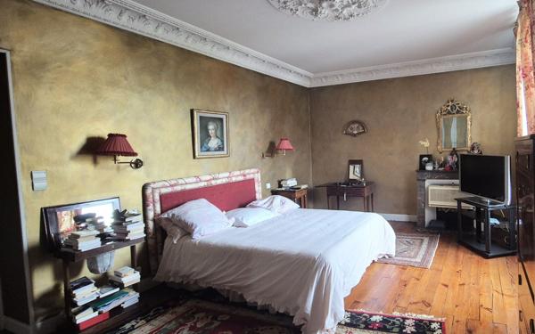 Maison à vendre    7 pièces • 195 m2 Mont-de-Marsan