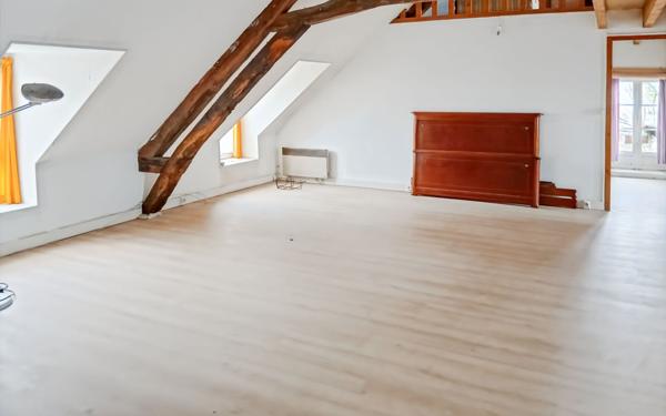 Maison à vendre    7 pièces •  Chaumont-sur-Tharonne