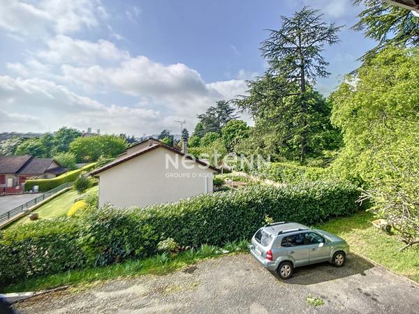 GLEIZE - maison de 143m2 - 6 chambres - jardin - garage - proche du centre de Villefranche - à rénover