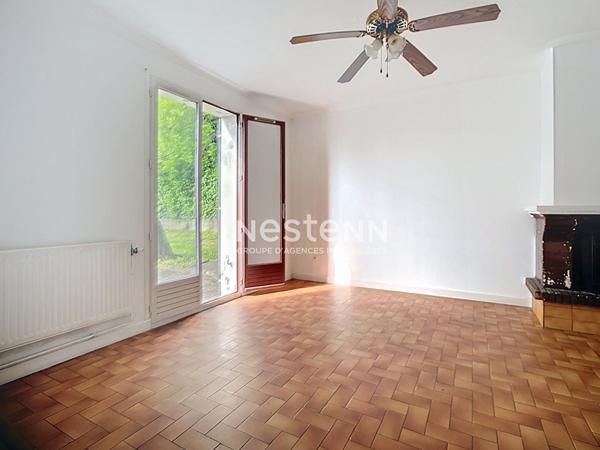 GLEIZE - maison de 143m2 - 6 chambres - jardin - garage - proche du centre de Villefranche - à rénover