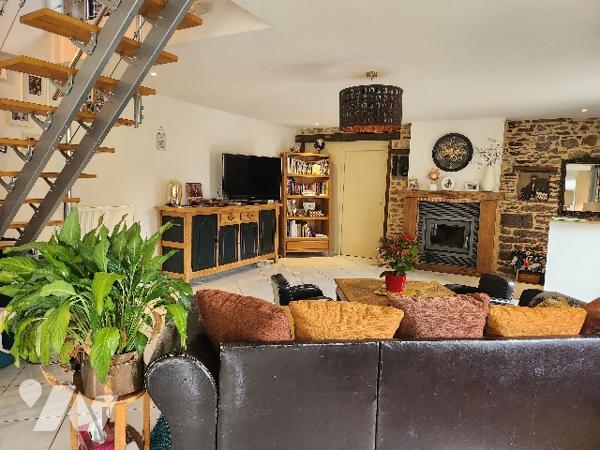 Belle longère indépendante au calme, à 5 min de la voie express et 15 min de Rennes,