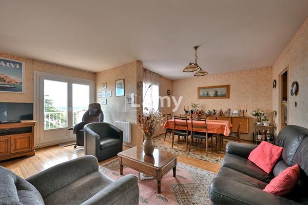 Parking + annexe + parking + appartement