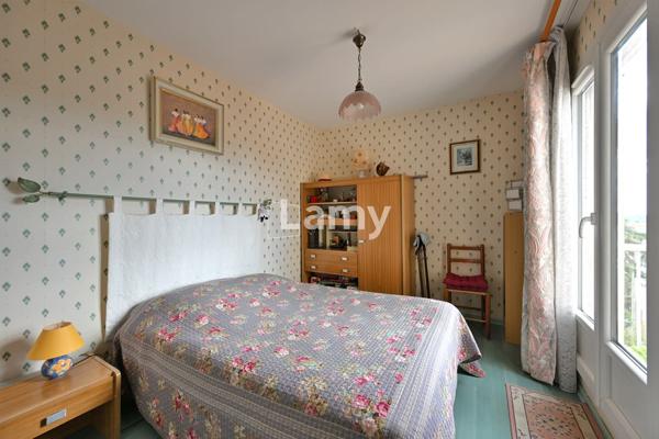 Parking + annexe + parking + appartement