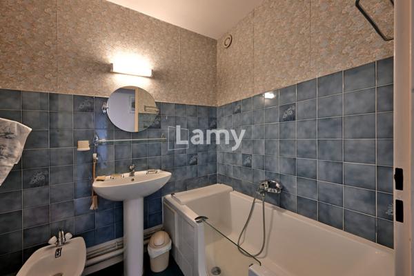 Parking + annexe + parking + appartement