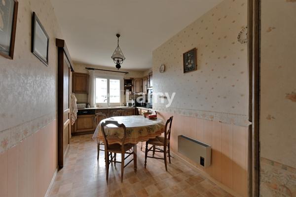Parking + annexe + parking + appartement