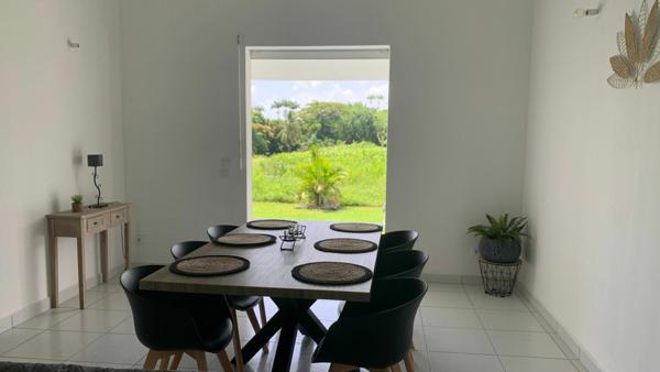 Maison à louer    3 pièces • 86,05 m2 Sainte-Rose