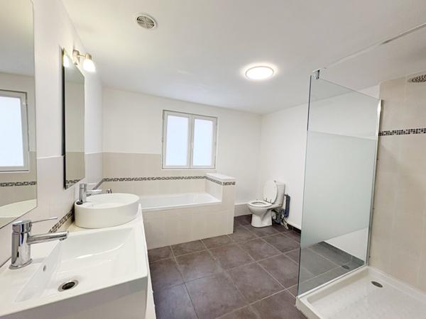 Maison 3 pièce(s) 75.08 m2