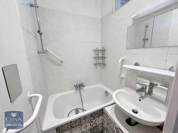 Appartement à louer 3 pièces 54.85m² Le Raincy (93340)