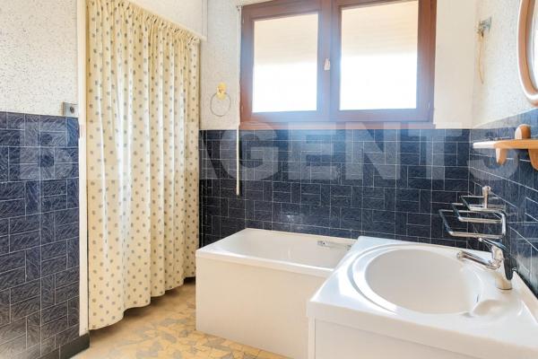 Centre ville Crèvecœur en Auge – Plain-pied de 92 m² avec garage & atelier