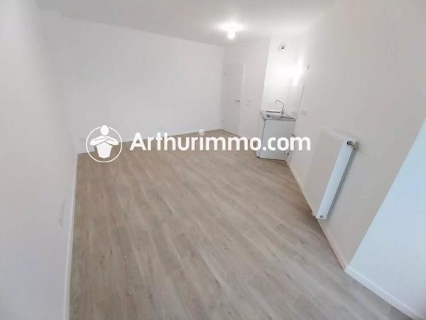 Location Appartement 1 pièces 27 m2 à Savigny-le-Temple