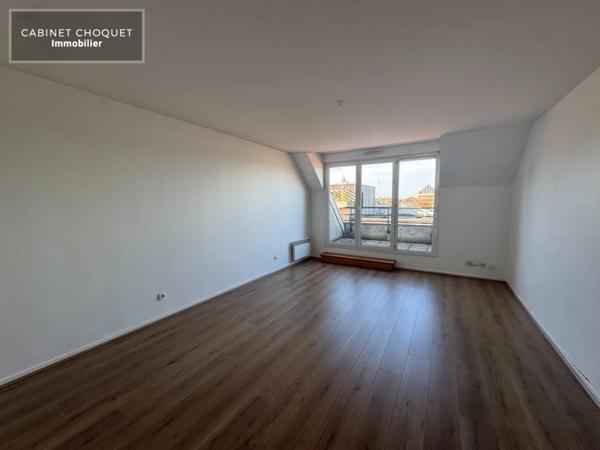 F3 AVEC TERRASSE ET PARKING EN RESIDENCE A LOUER - VIEUX-LILLE - 71 m 2 - 979 € charges comprises par mois