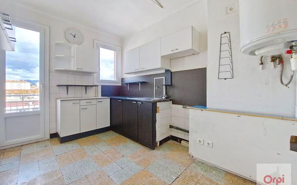 Appartement à louer    3 pièces •  Ajaccio