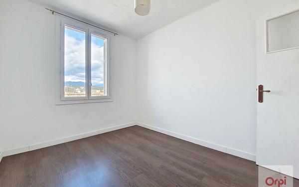 Appartement à louer    3 pièces •  Ajaccio